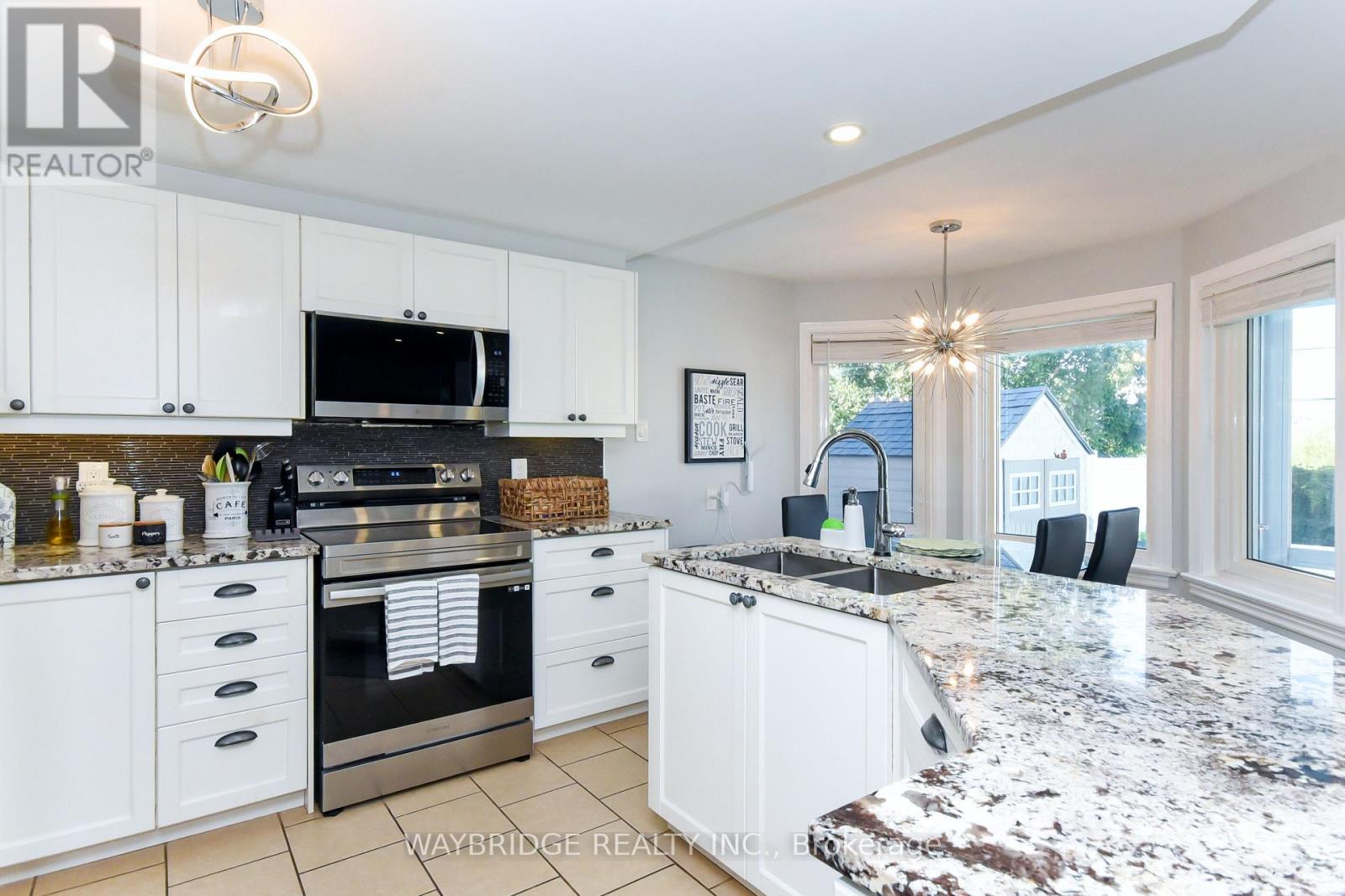 27 Chatham Gardens, Ottawa, Ontario  K2J 3M2 - Photo 16 - X12417140