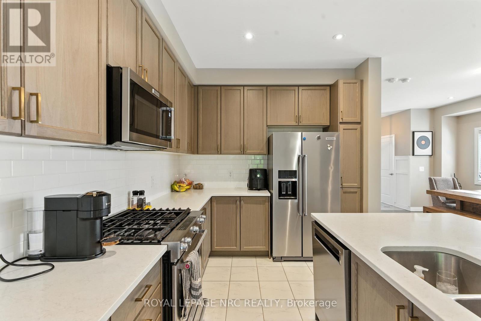 4027 Cachet Court, Lincoln, Ontario  L0R 1B4 - Photo 10 - X12417153