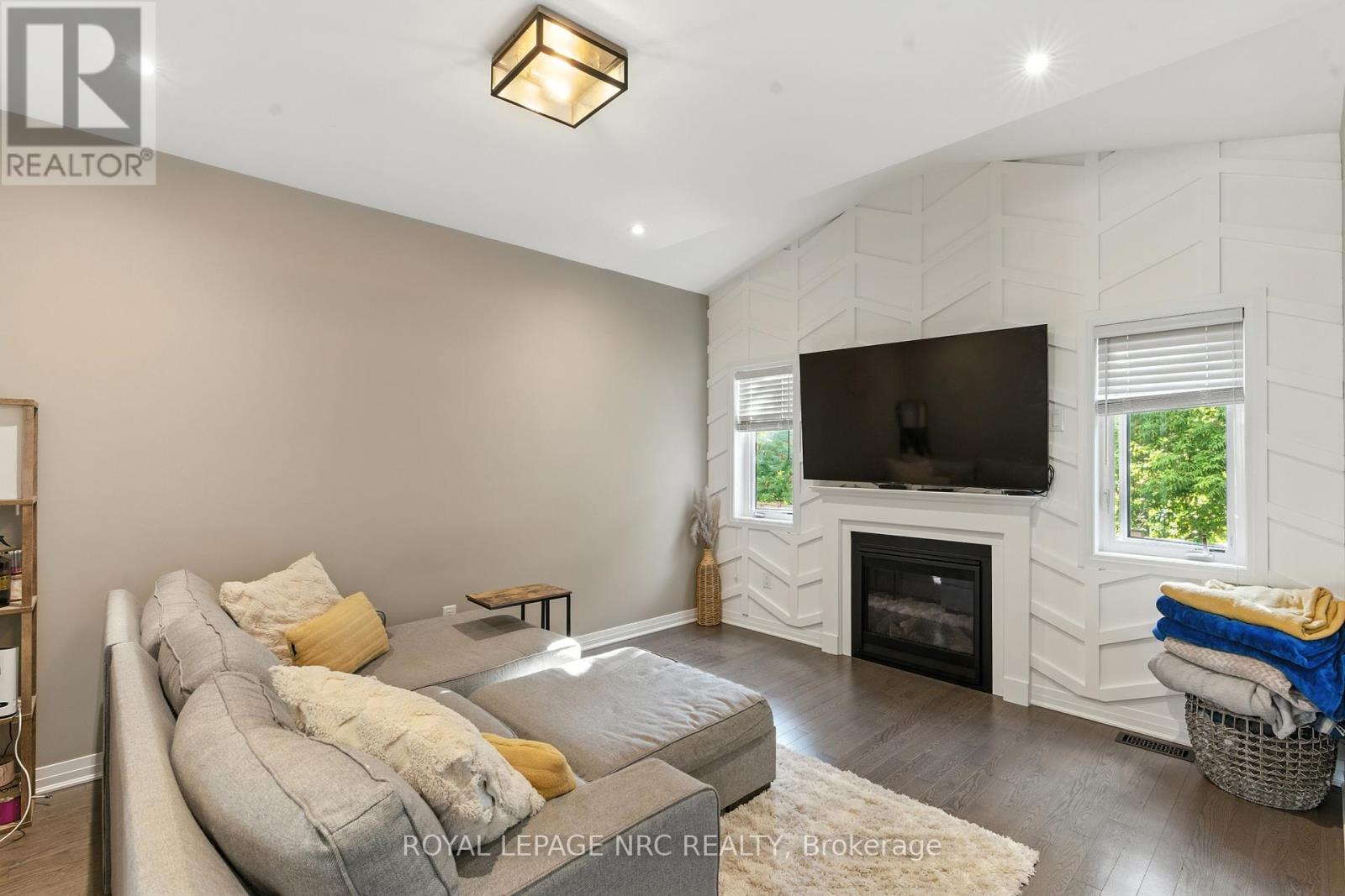 4027 Cachet Court, Lincoln, Ontario  L0R 1B4 - Photo 12 - X12417153