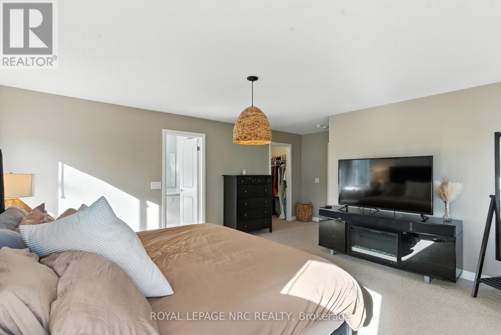 4027 Cachet Court, Lincoln, Ontario  L0R 1B4 - Photo 16 - X12417153