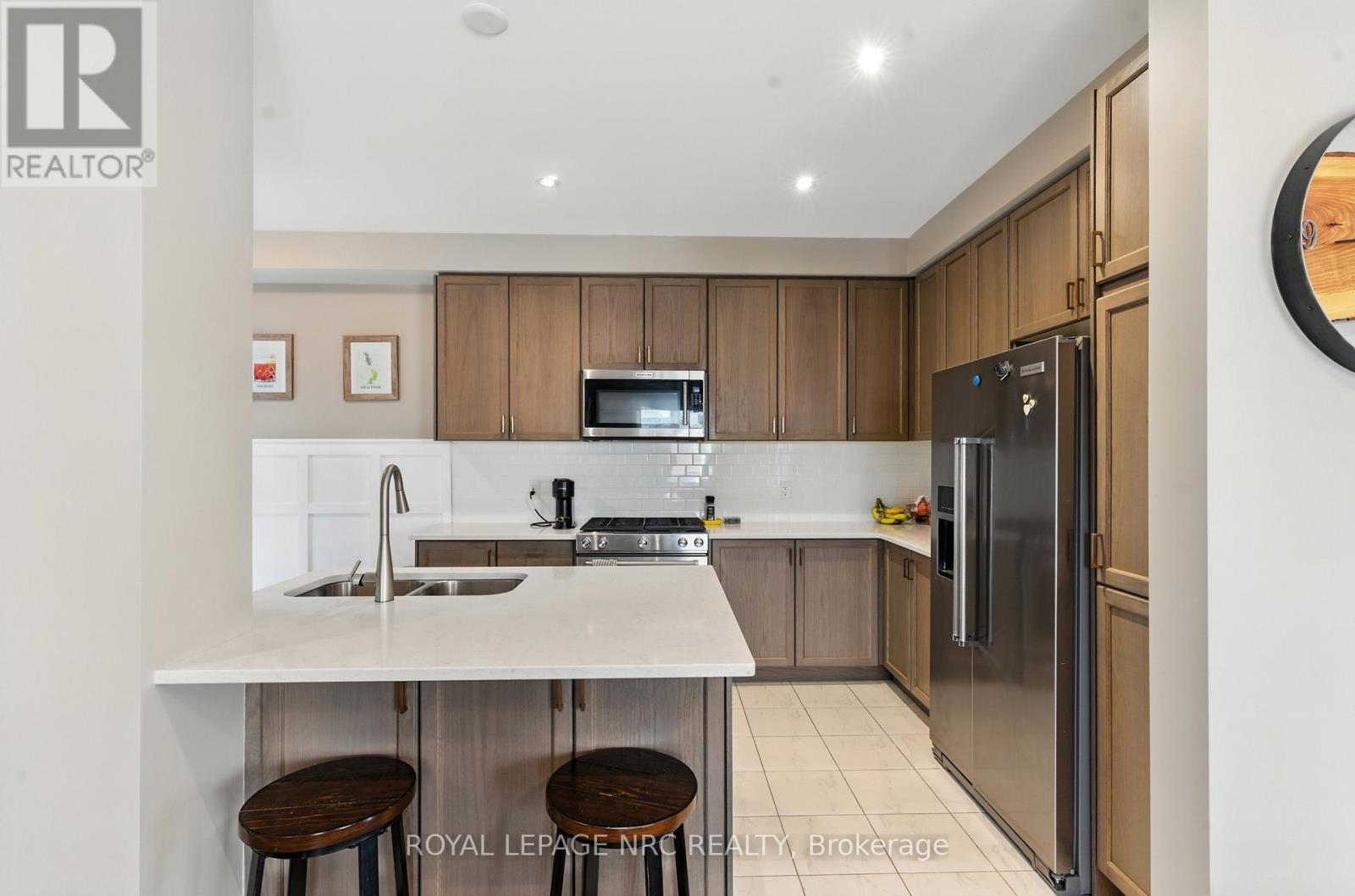 4027 Cachet Court, Lincoln, Ontario  L0R 1B4 - Photo 8 - X12417153