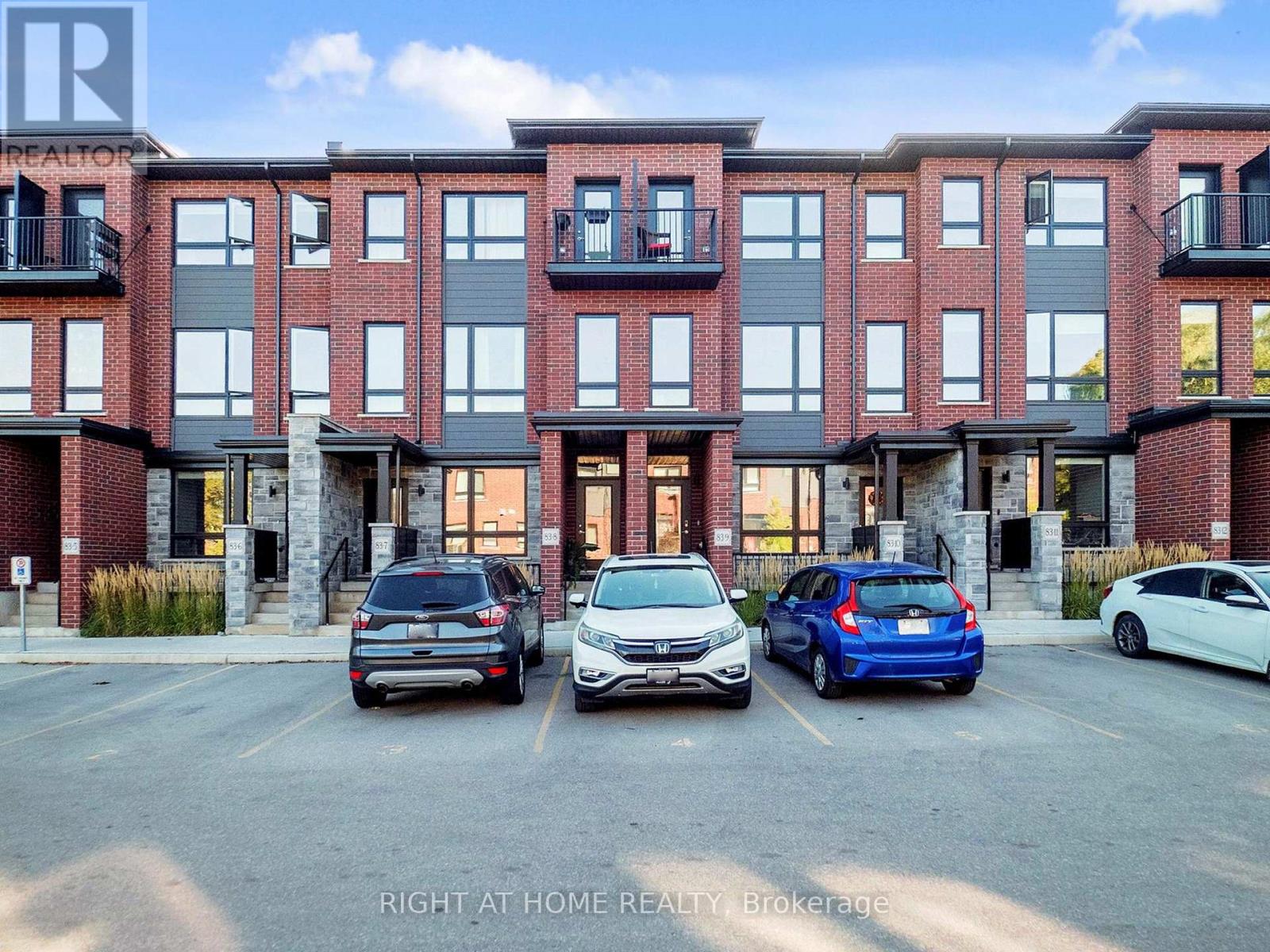 Property at 07 - 83 BEECHWOOD AVENUE image 1