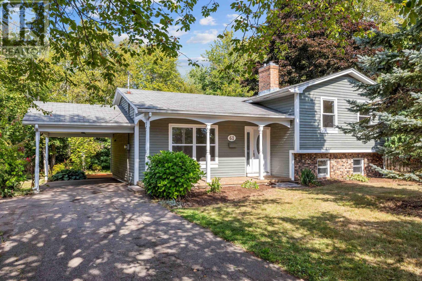 61 Glencove Dr, Stratford, Prince Edward Island  C1B 1Y2 - Photo 1 - 202523886