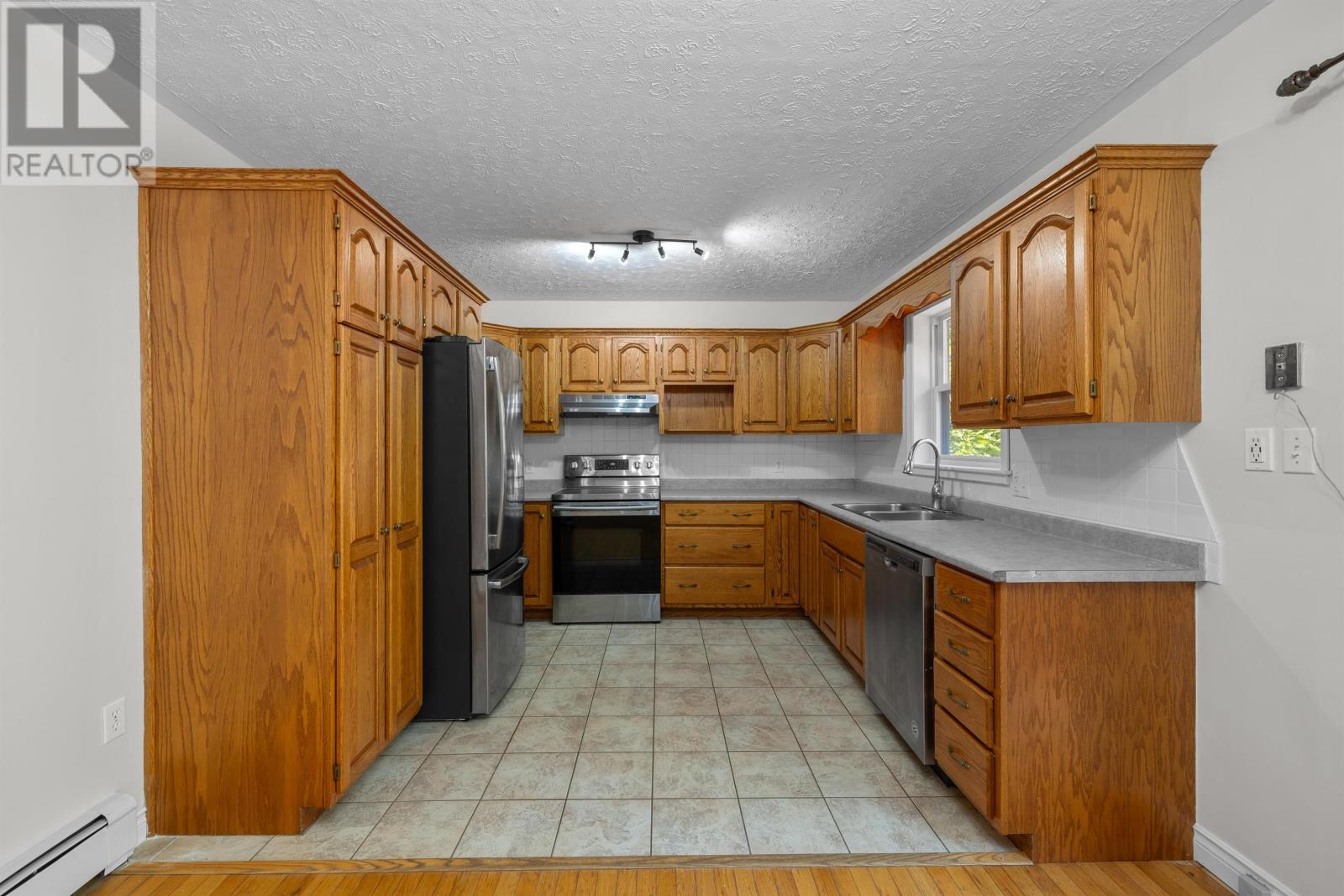 61 Glencove Dr, Stratford, Prince Edward Island  C1B 1Y2 - Photo 13 - 202523886