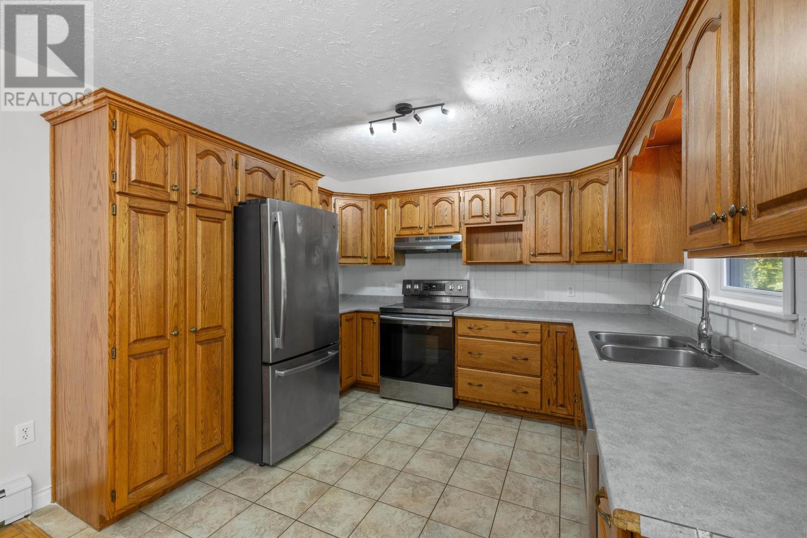 61 Glencove Dr, Stratford, Prince Edward Island  C1B 1Y2 - Photo 15 - 202523886