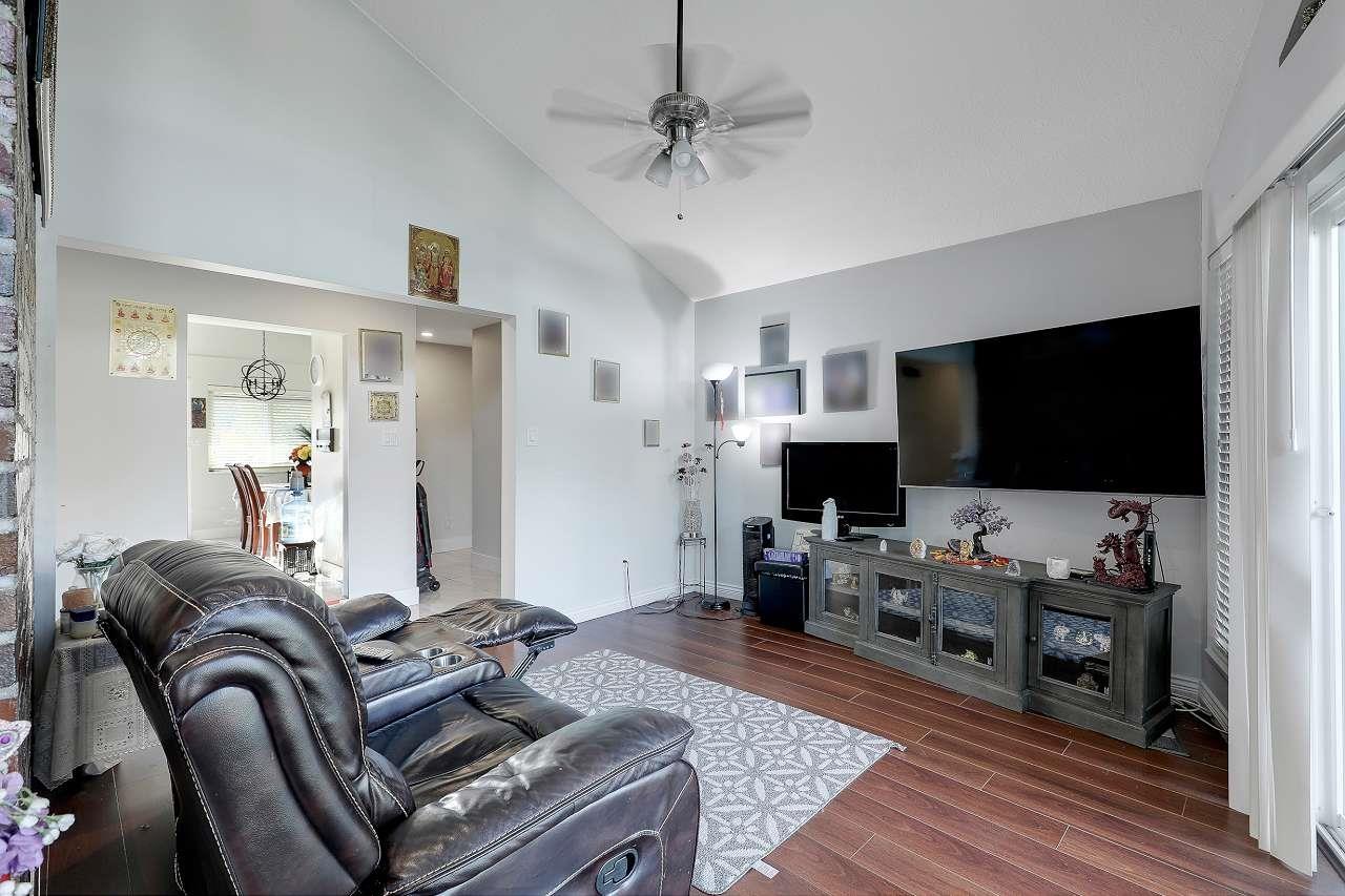 8825 185 Street, Surrey, British Columbia  V4N 3T2 - Photo 12 - R3049900