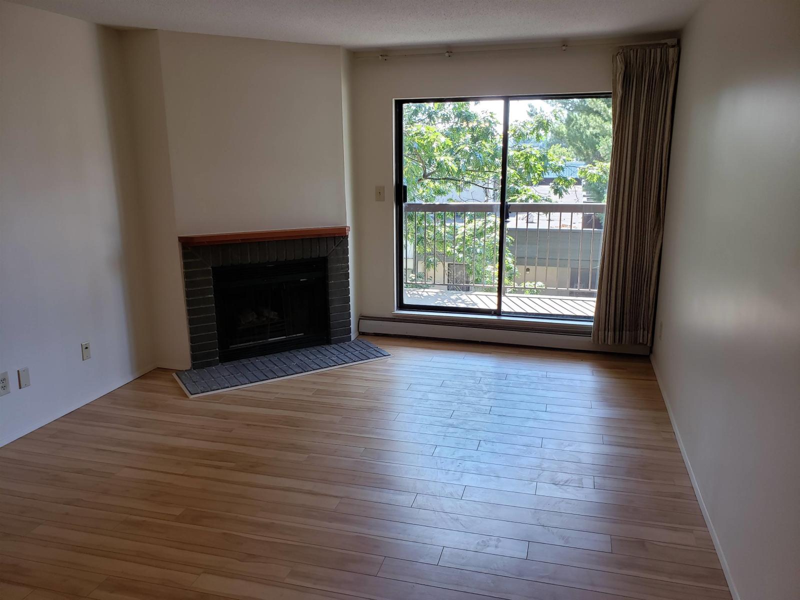 2203 13819 100 Avenue, Surrey, British Columbia  V3T 5L1 - Photo 2 - R3049862