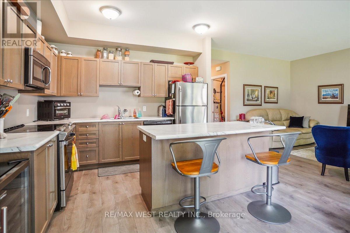 117 Rosehill Boulevard, Oshawa, Ontario  L1J 5G8 - Photo 3 - E12417131