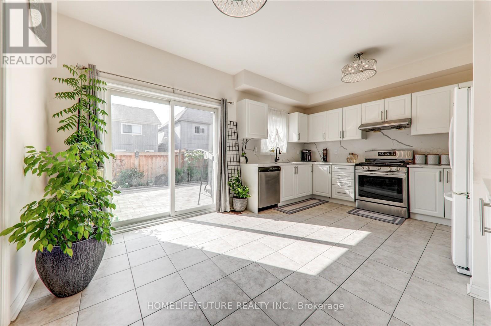 47 Henry Smith Avenue, Clarington, Ontario  L1C 0W1 - Photo 14 - E12417148
