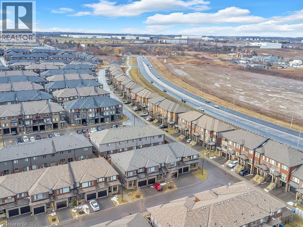 30 Times Square Boulevard, Hamilton, Ontario  L8J 0M1 - Photo 2 - 40771982