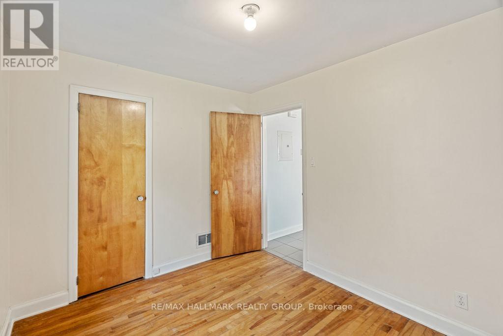 2 - 359 Dominion Avenue, Ottawa, Ontario  K2A 2H1 - Photo 21 - X12296072