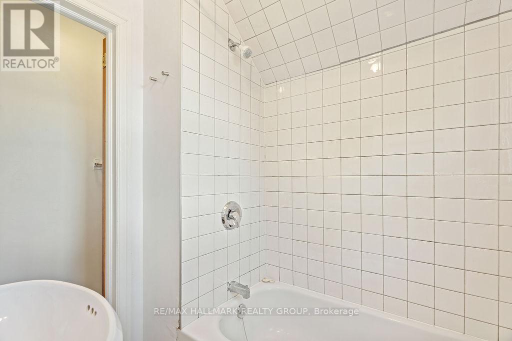 2 - 359 Dominion Avenue, Ottawa, Ontario  K2A 2H1 - Photo 25 - X12296072