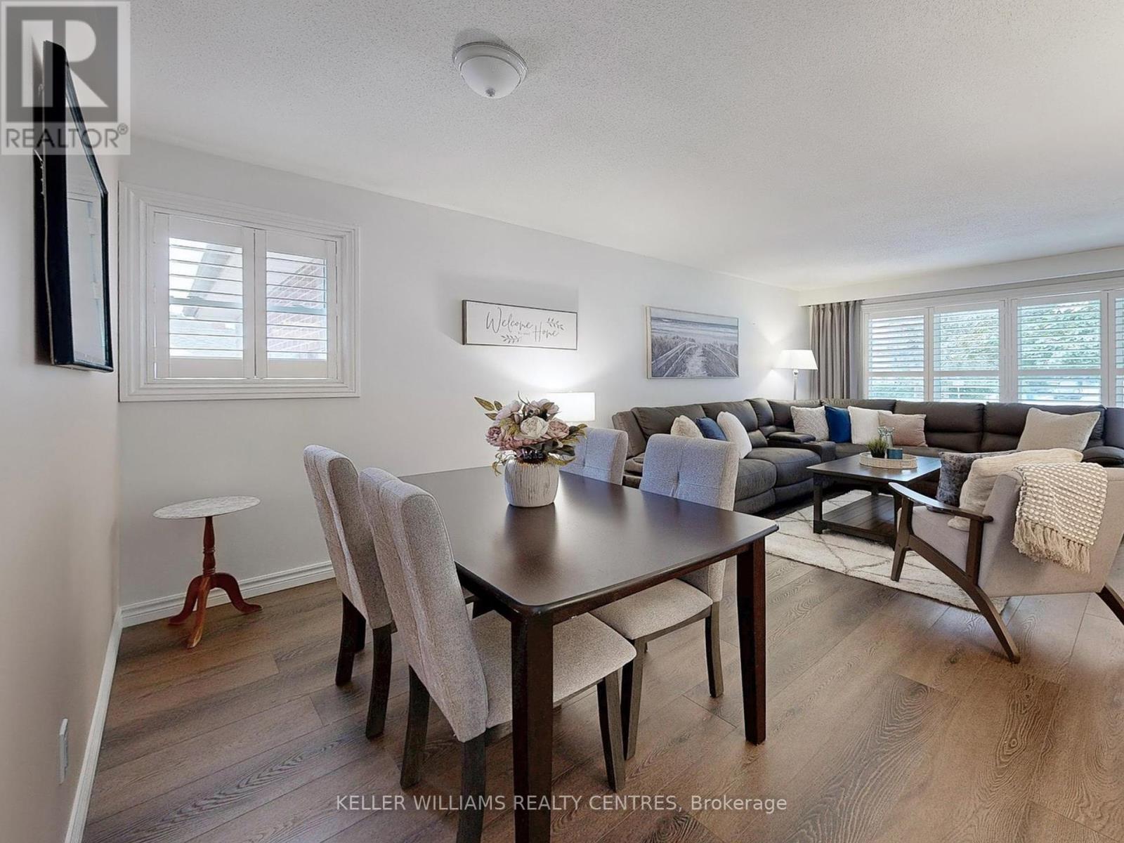 814 Arnold Crescent, Newmarket, Ontario  L3Y 2E2 - Photo 5 - N12417123