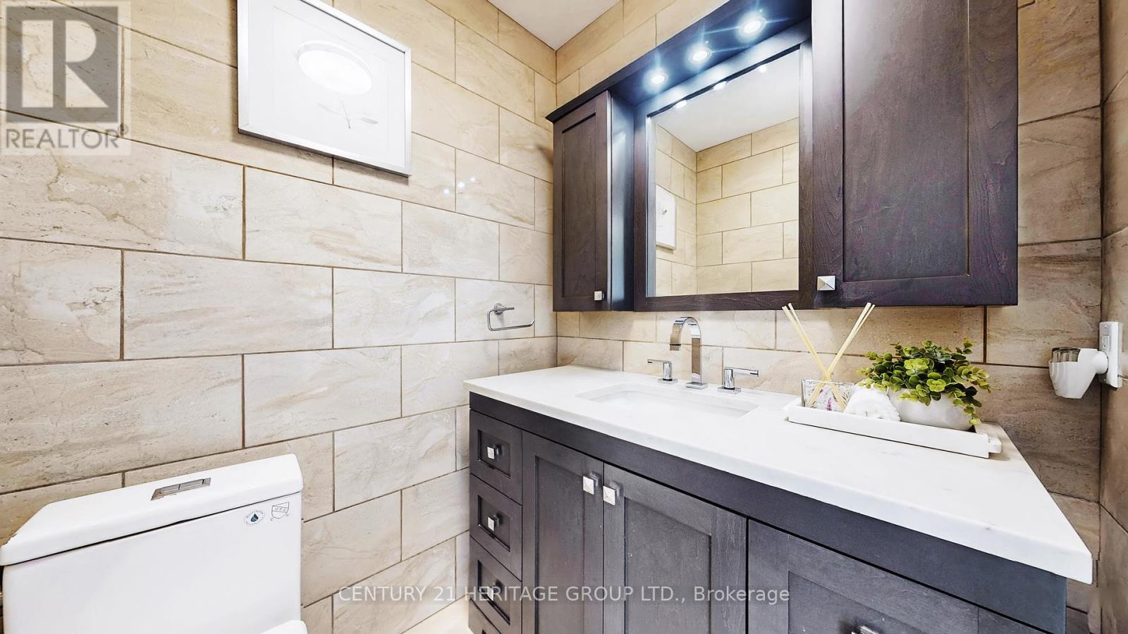 192 Winding Lane, Vaughan, Ontario  L4J 5J2 - Photo 13 - N12417133