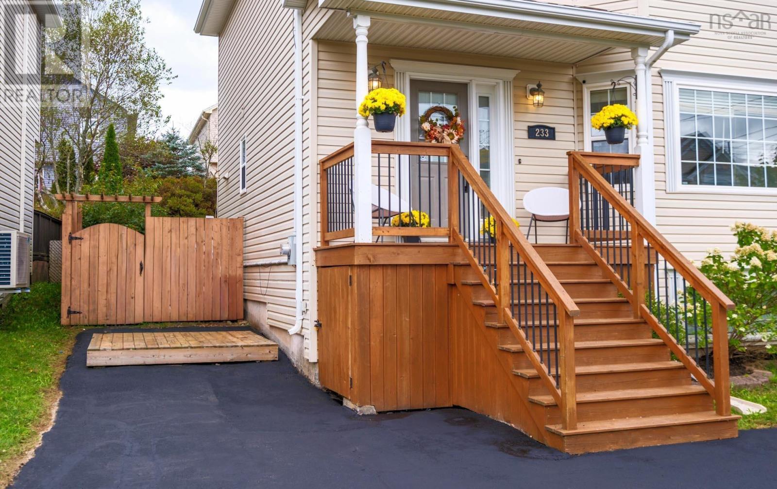 Property at 233 States Lane image 3