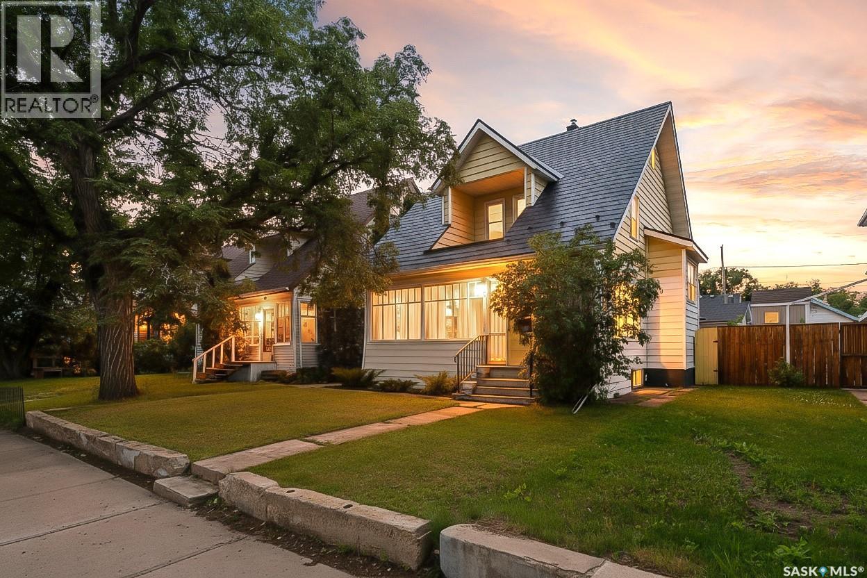 1218 1st AVENUE NW, Moose Jaw, Saskatchewan