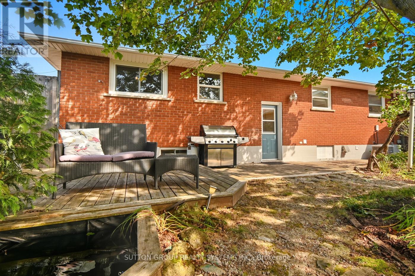 83 Lakeside Drive, Grimsby, Ontario  L3M 2L4 - Photo 16 - X12417116