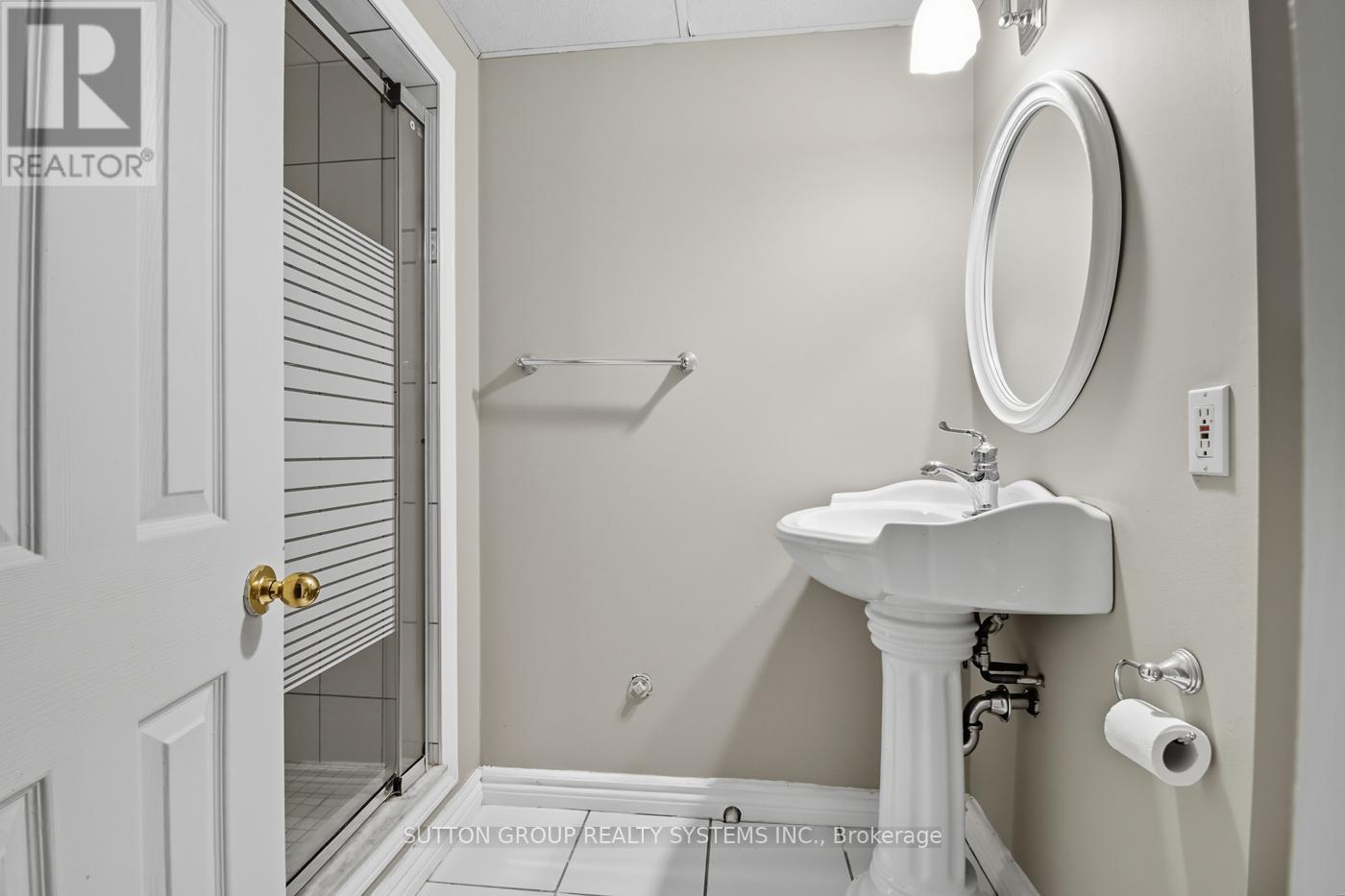 83 Lakeside Drive, Grimsby, Ontario  L3M 2L4 - Photo 19 - X12417116