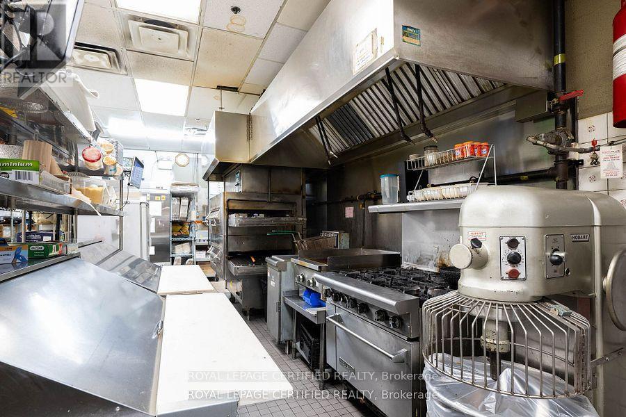 52 - 3175 Rutherford Road, Vaughan, Ontario  L4K 5Y6 - Photo 13 - N12417167