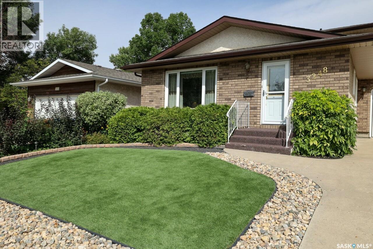 3248 Maclachlan Crescent, Regina, Saskatchewan  S4R 8H5 - Photo 4 - SK018731