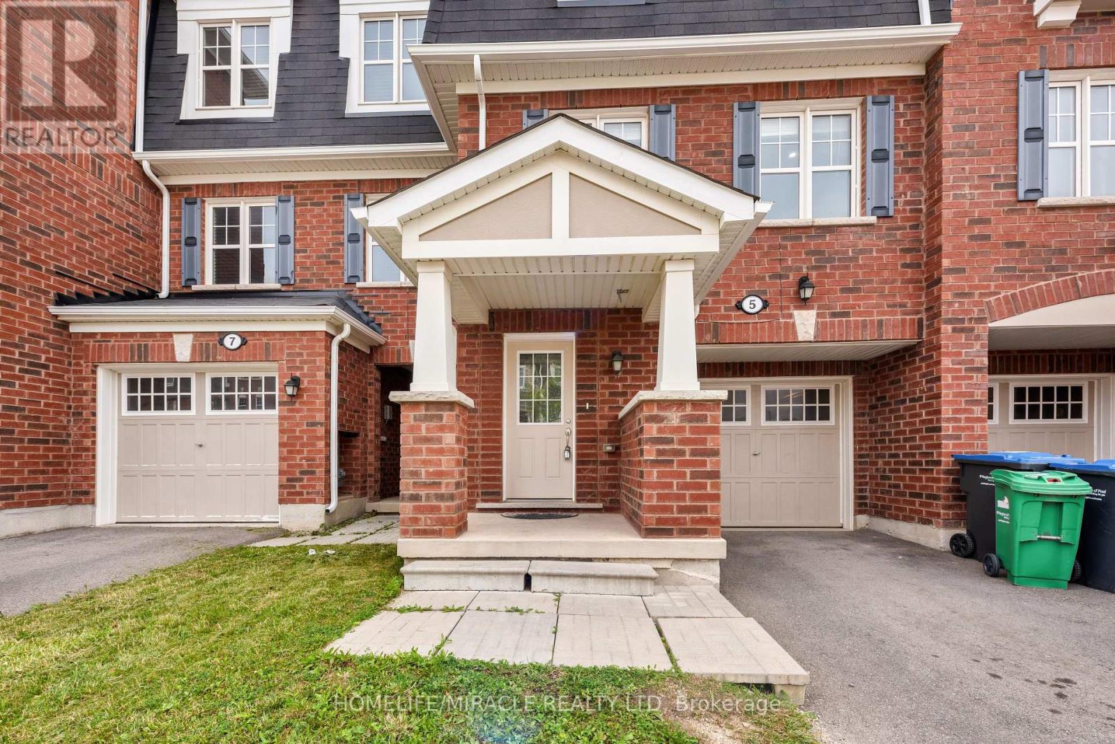 5 Stewardship Road, Brampton, Ontario  L7A 4W5 - Photo 2 - W12417160
