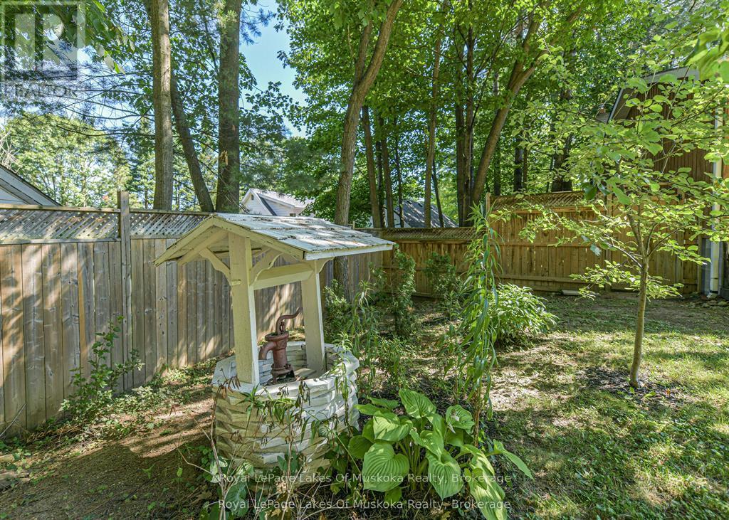 115 Douglas Street, Gravenhurst, Ontario  P1P 1A4 - Photo 18 - X12417211