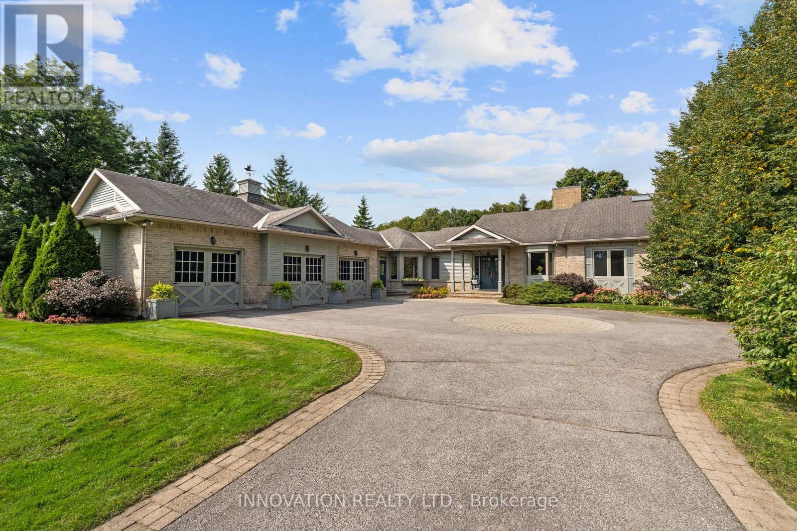 52 Cedarhill Drive, Ottawa, Ontario  K2R 1C3 - Photo 2 - X12417181
