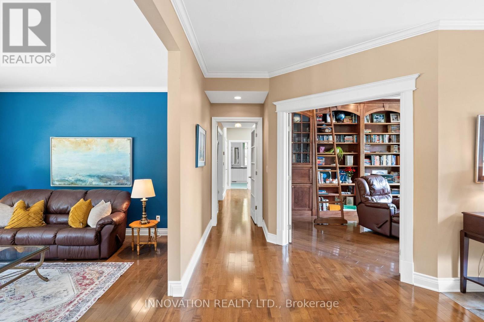 52 Cedarhill Drive, Ottawa, Ontario  K2R 1C3 - Photo 5 - X12417181