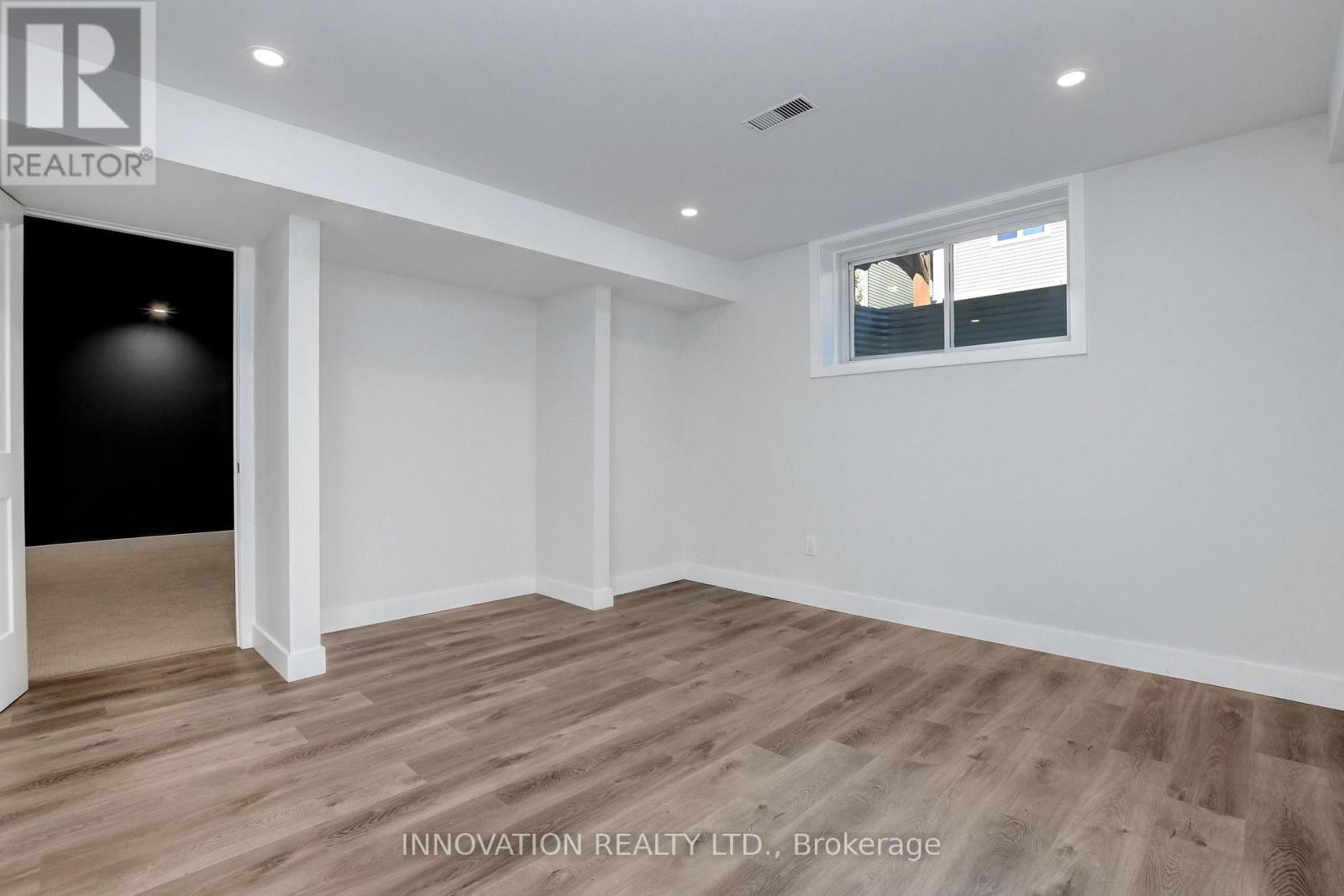 565 Bobolink Ridge, Ottawa, Ontario  K2S 2P4 - Photo 40 - X12417197