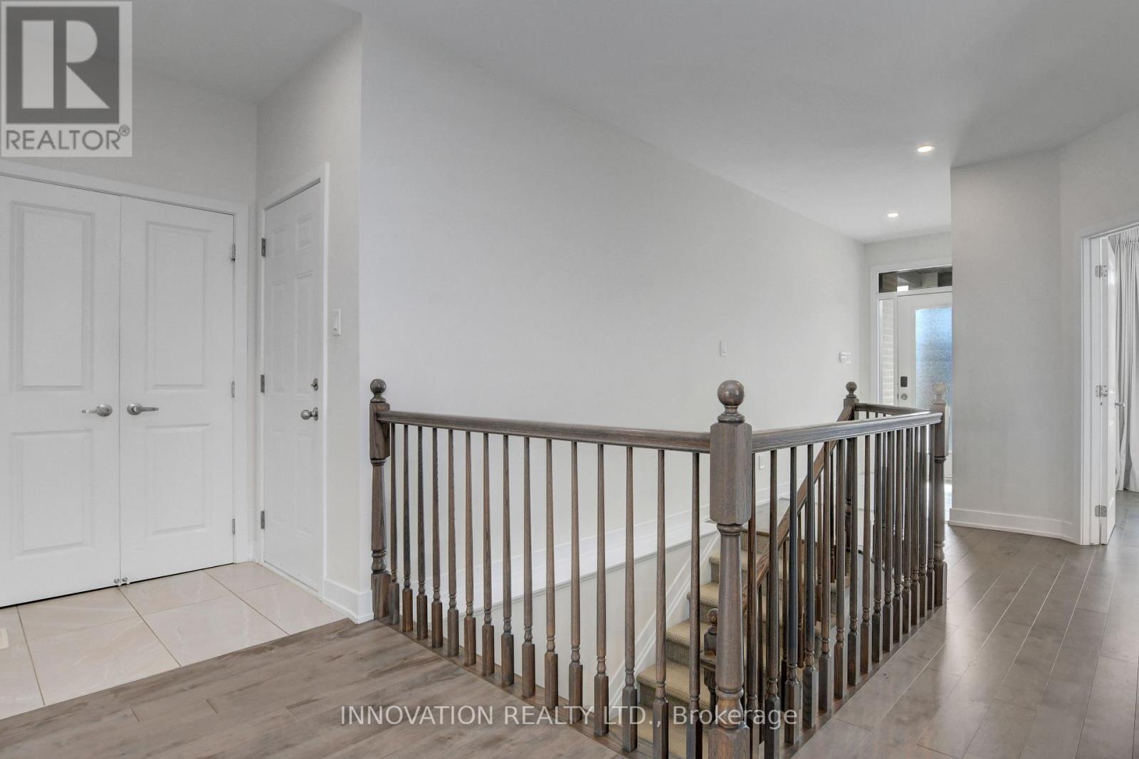 565 Bobolink Ridge, Ottawa, Ontario  K2S 2P4 - Photo 6 - X12417197