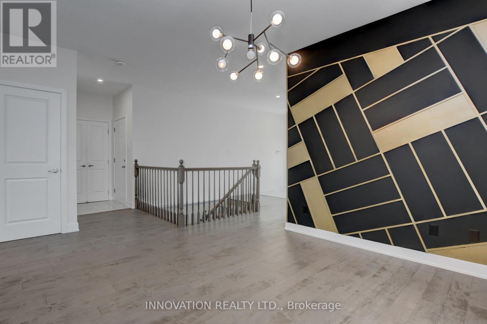 565 Bobolink Ridge, Ottawa, Ontario  K2S 2P4 - Photo 8 - X12417197