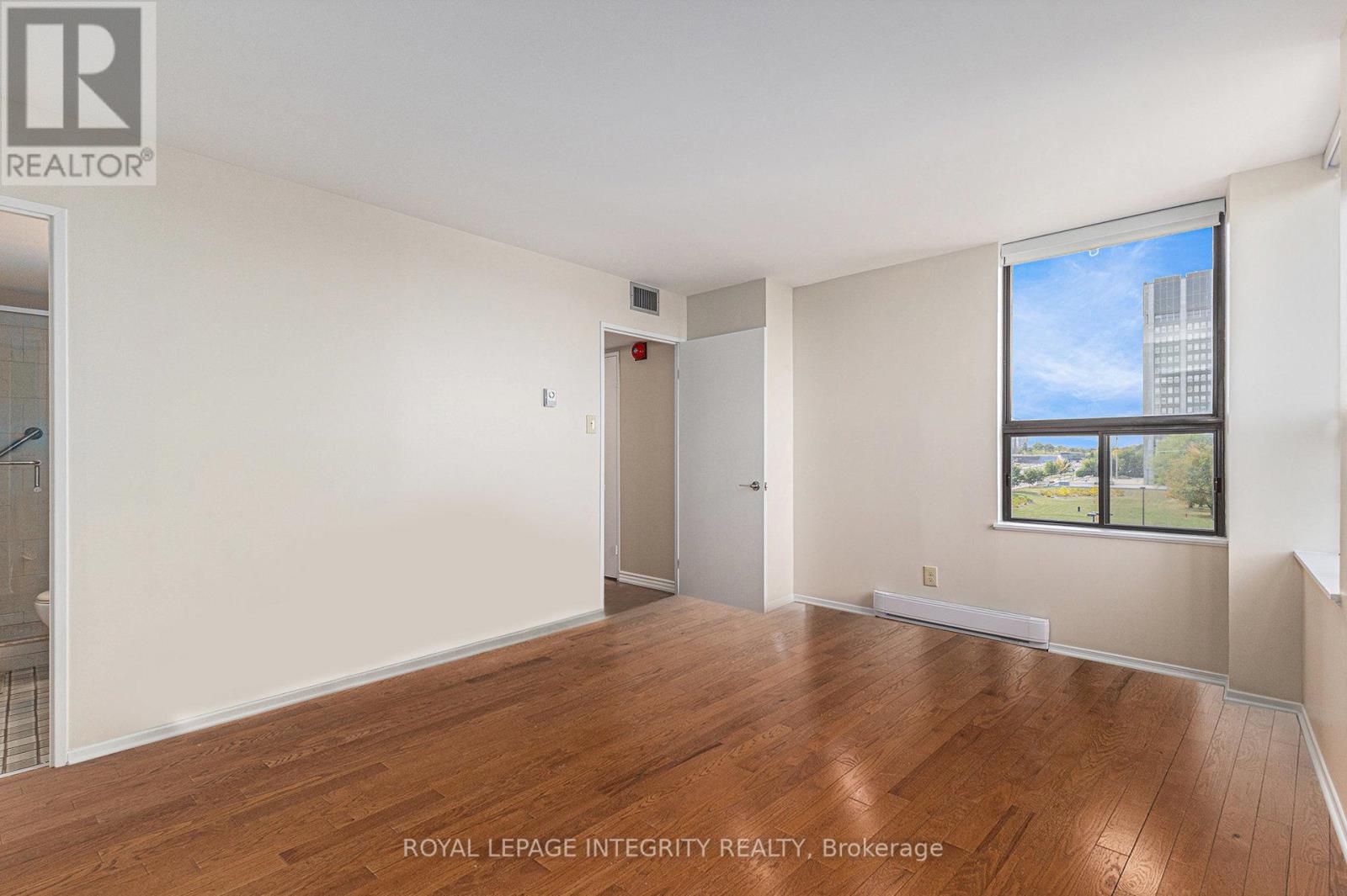 602 - 50 Emmerson Avenue, Ottawa, Ontario  K1Y 4P7 - Photo 12 - X12417206