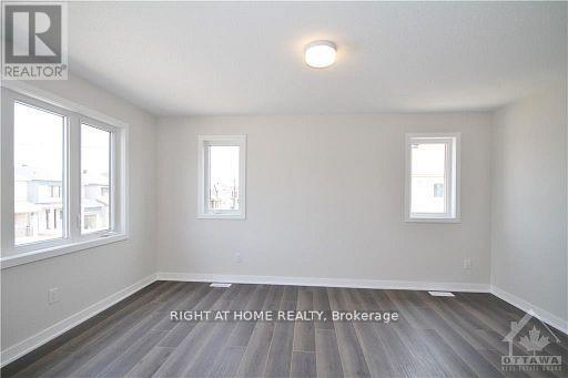 201 Billrian Crescent, Ottawa, Ontario  K2S 3A6 - Photo 22 - X12411038