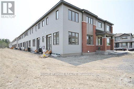 201 Billrian Crescent, Ottawa, Ontario  K2S 3A6 - Photo 31 - X12411038