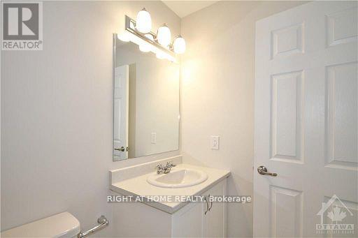 201 Billrian Crescent, Ottawa, Ontario  K2S 3A6 - Photo 29 - X12411038
