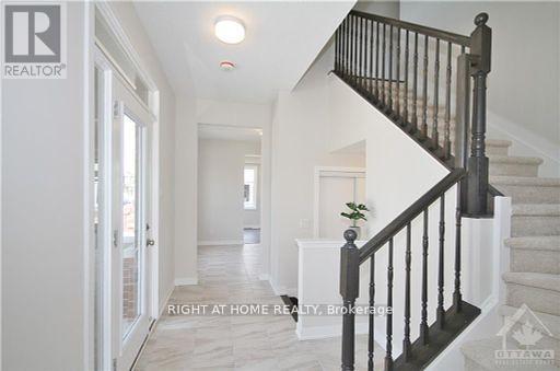 201 Billrian Crescent, Ottawa, Ontario  K2S 3A6 - Photo 7 - X12411038
