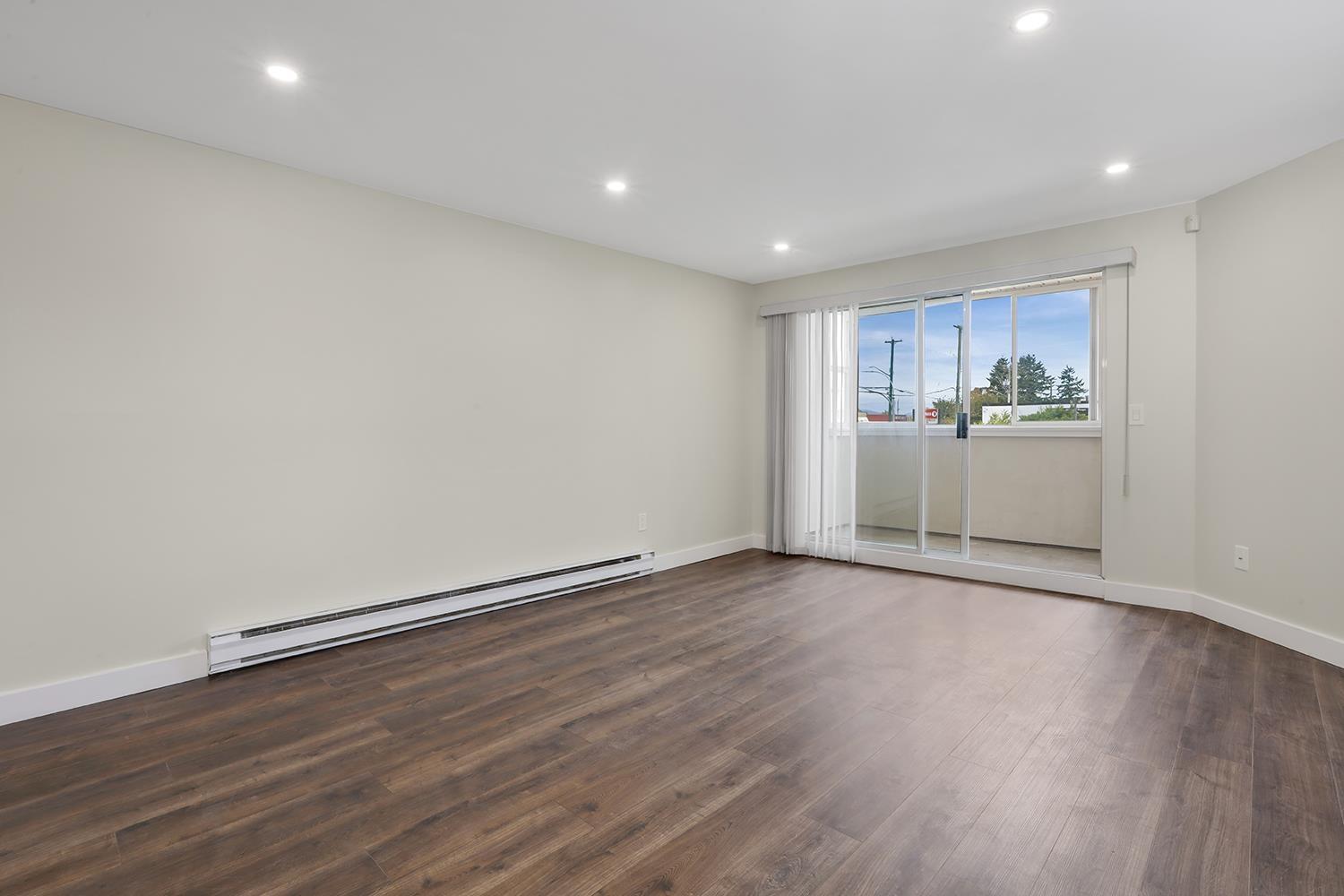 101 7175 134 Street, Surrey, British Columbia  V3W 4T1 - Photo 5 - R3050311