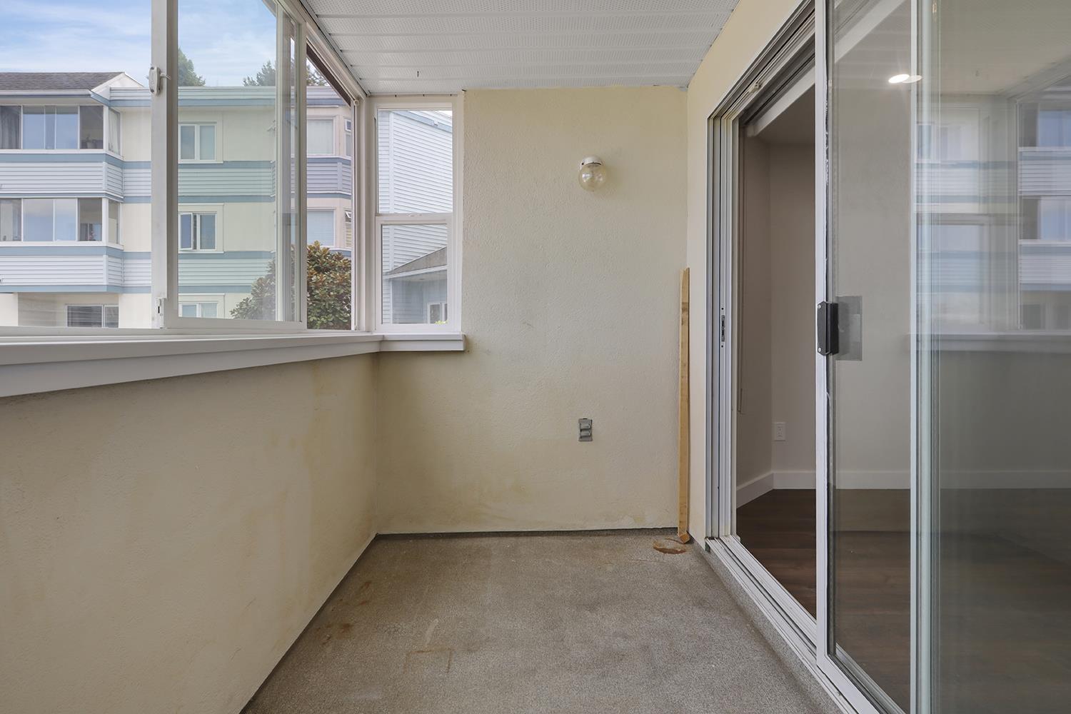 101 7175 134 Street, Surrey, British Columbia  V3W 4T1 - Photo 30 - R3050311