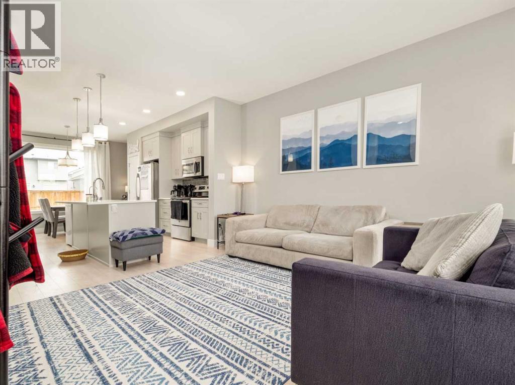 Property at 4521 Fairmont Gate S image 4