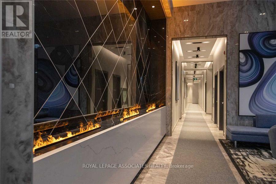 2407 - 16 Yonge Street E, Toronto, Ontario  M5E 2A1 - Photo 23 - C12404865