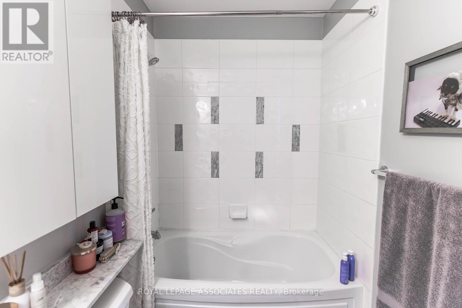 2407 - 16 Yonge Street E, Toronto, Ontario  M5E 2A1 - Photo 21 - C12404865