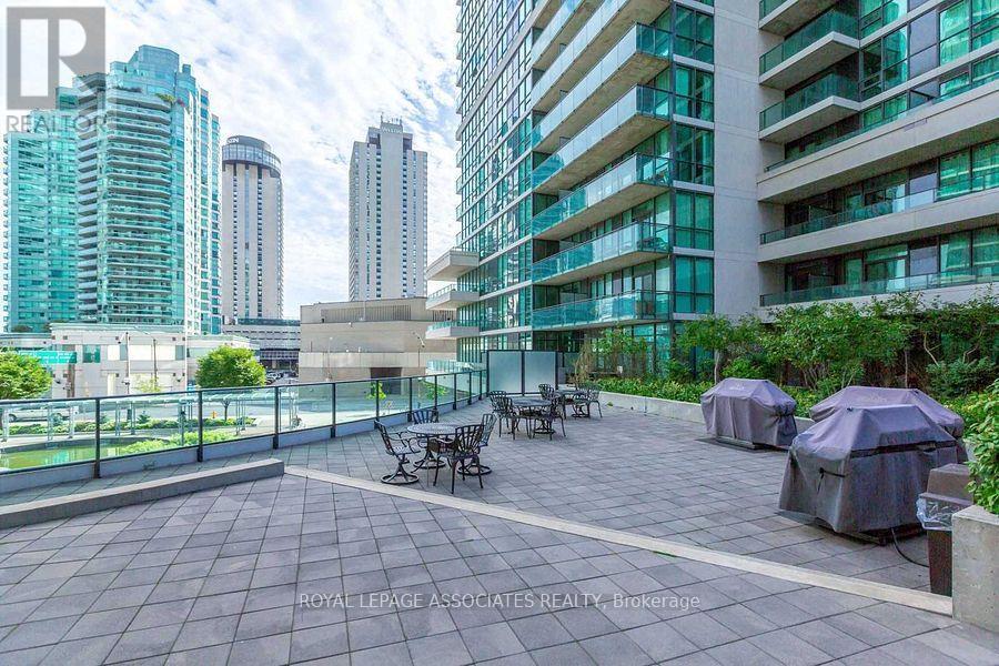 2407 - 16 Yonge Street E, Toronto, Ontario  M5E 2A1 - Photo 28 - C12404865