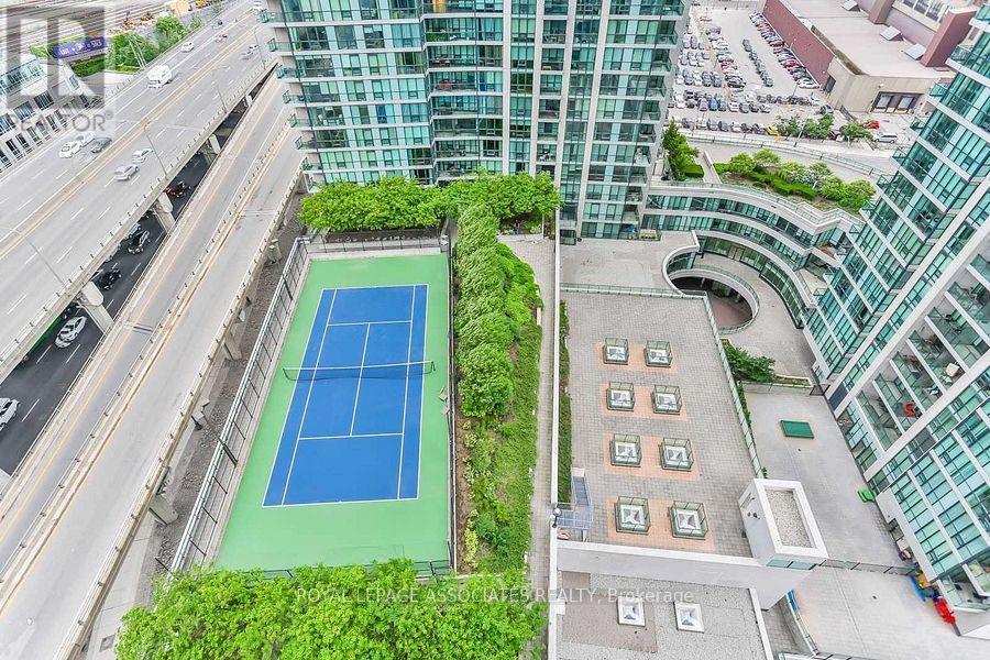 2407 - 16 Yonge Street E, Toronto, Ontario  M5E 2A1 - Photo 27 - C12404865