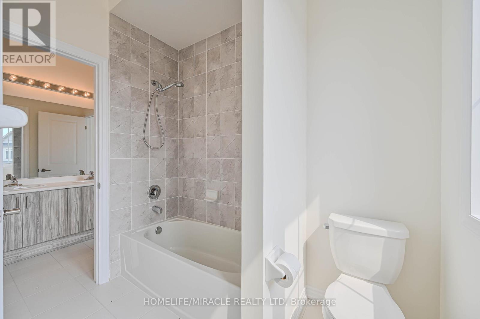 1653 Corsal Court, Innisfil, Ontario  L9S 0P8 - Photo 44 - N12417205
