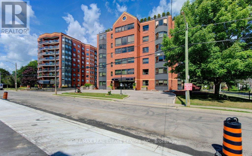 405 - 20 Ellen Street E, Kitchener, Ontario  N2H 6R7 - Photo 27 - X12417210