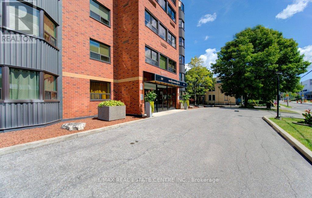 405 - 20 Ellen Street E, Kitchener, Ontario  N2H 6R7 - Photo 3 - X12417210