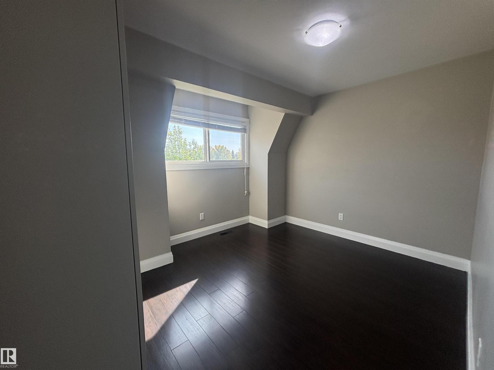 5979 40 Av Nw, Edmonton, Alberta  T6L 3P6 - Photo 7 - E4453390