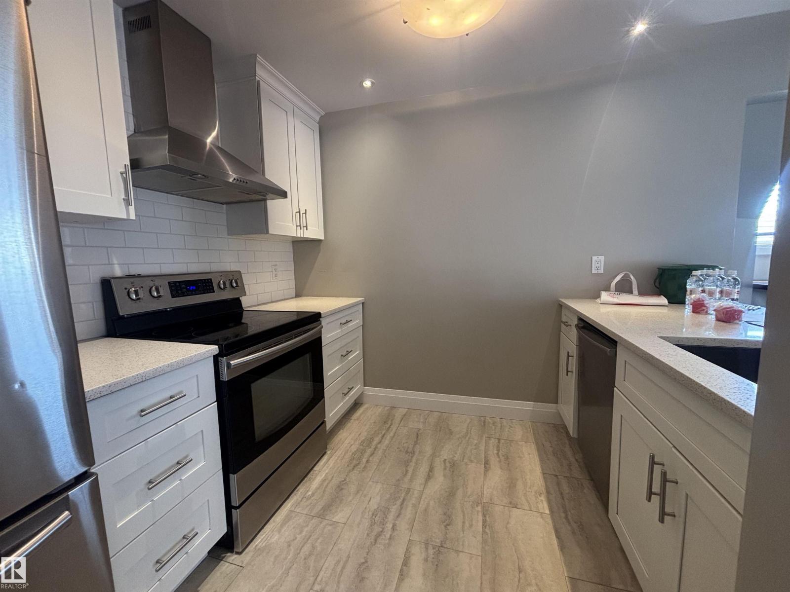 5979 40 Av Nw, Edmonton, Alberta  T6L 3P6 - Photo 17 - E4453390