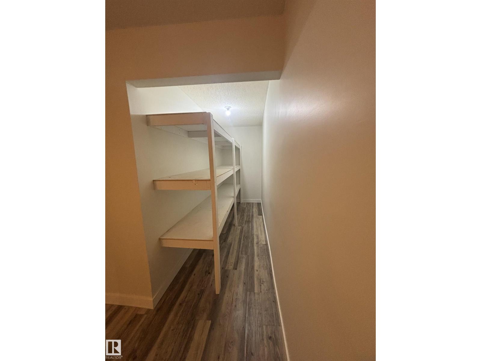 5979 40 Av Nw, Edmonton, Alberta  T6L 3P6 - Photo 23 - E4453390