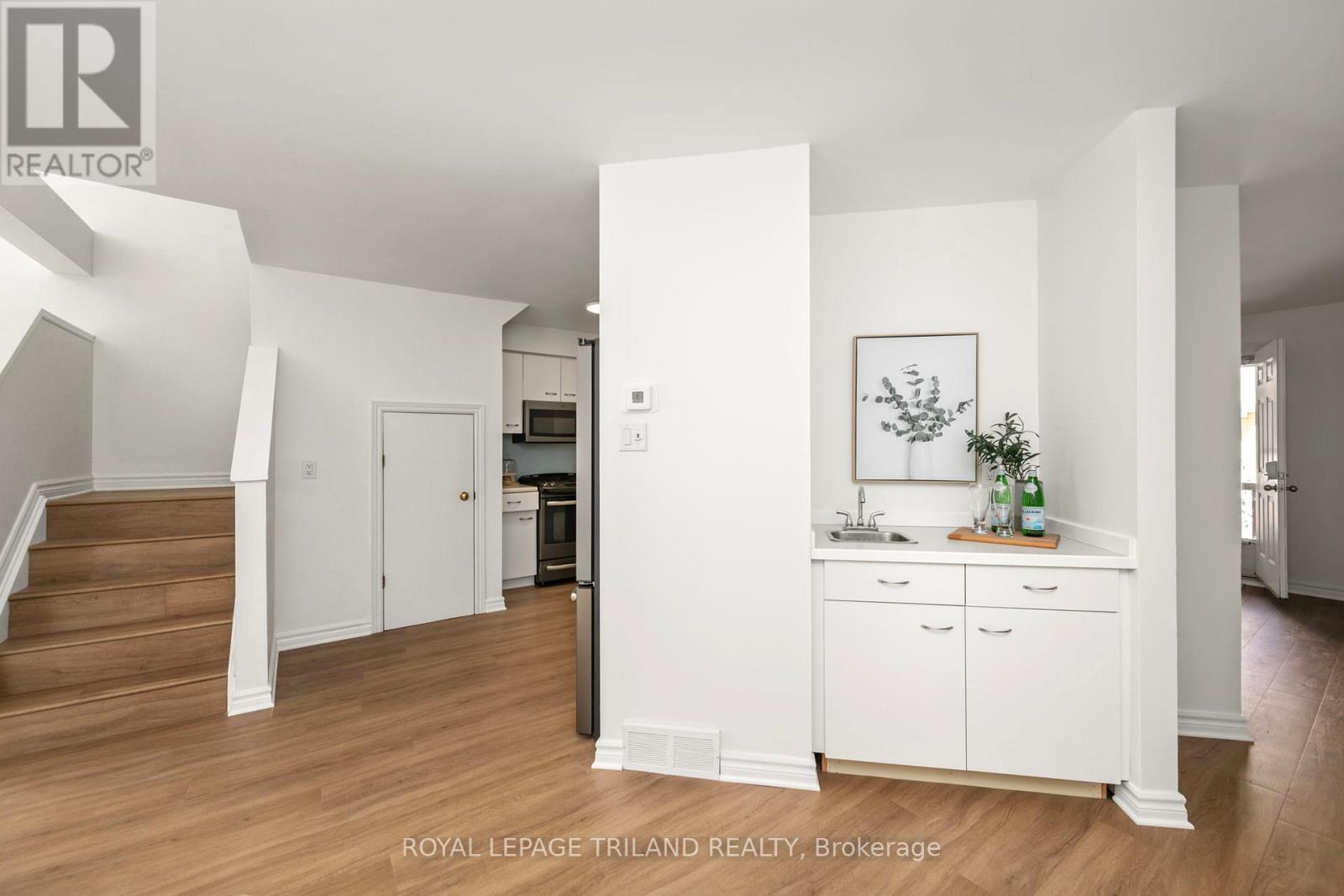 3 - 374 Edith Cavell Boulevard, Central Elgin, Ontario  N5L 1E5 - Photo 10 - X12157442